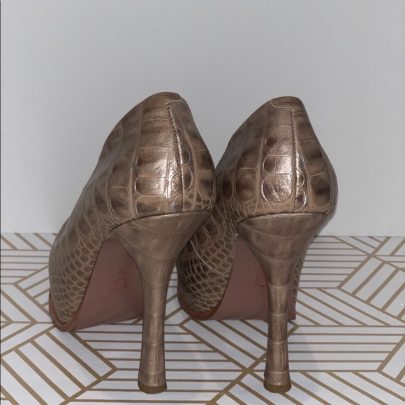 Joan and David Guzman taupe heels - Picture 4 of 4